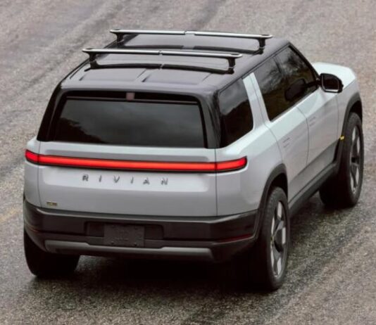 Rivian відмовляється від гібридів: компанія залишиться повністю електричною Rivian відмовляється від гібридів: компанія залишиться повністю електричною