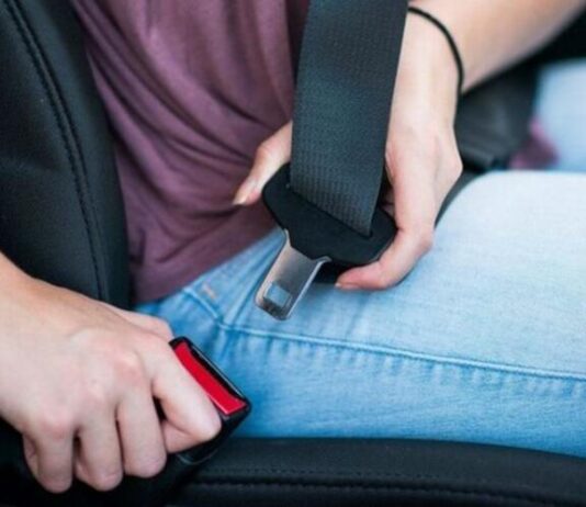 Чому українці досі ігнорують ремені безпеки