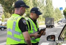 Верховна Рада готує штрафи за надмірний шум авто та мотоциклів Верховна Рада готує штрафи за надмірний шум авто та мотоциклів