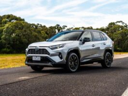 Toyota RAV4 втратила лідерство у рейтингу надійності: хто виявився кращим Toyota RAV4 втратила лідерство у рейтингу надійності: хто виявився кращим