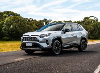Toyota RAV4 втратила лідерство у рейтингу надійності: хто виявився кращим