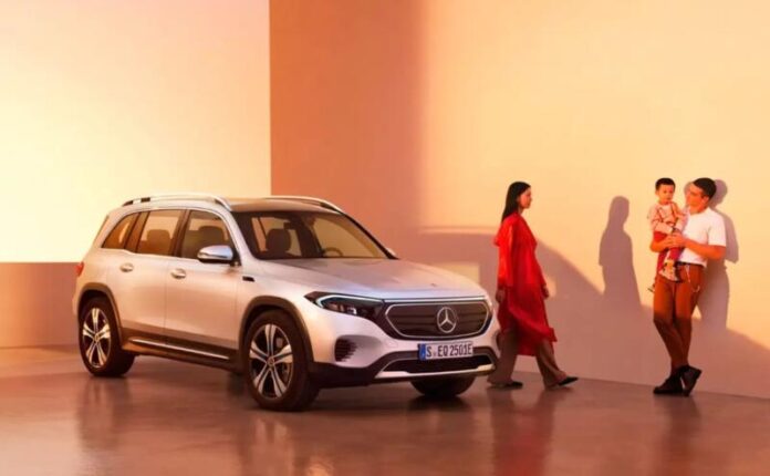 Screenshot_5 Mercedes-Benz готує до прем'єри нове покоління GLB