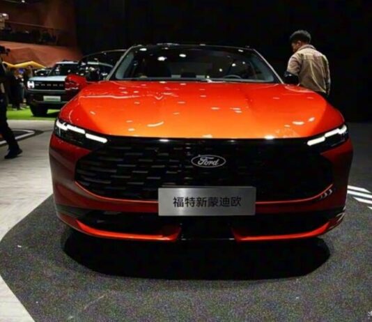 Ford представив модернізований Mondeo: перші фото