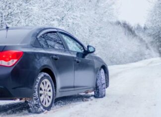 Автоексперт пояснив, що шкідливіше для двигуна взимку: прогрів чи холодний старт