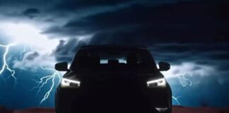 Новий Toyota Hilux повністю змінить вигляд і отримає дизель-гібрид