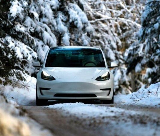 Експерт пояснив, як мороз впливає на роботу електромобілів Експерт пояснив, як мороз впливає на роботу електромобілів