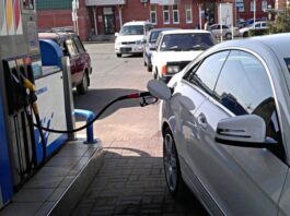Чому не можна заправляти авто з увімкненим двигуном
