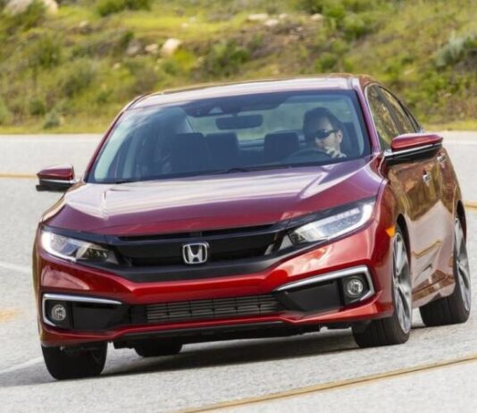 Honda відкликає понад 400 тисяч Civic через дефект коліс Honda відкликає понад 400 тисяч Civic через дефект коліс