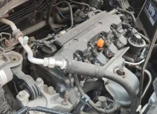 Названо 5 помилок водіїв, які вбивають двигун машини Названо 5 помилок водіїв, які вбивають двигун машини