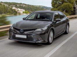 Що приховує Toyota Camry після 150 тисяч кілометрів пробігу