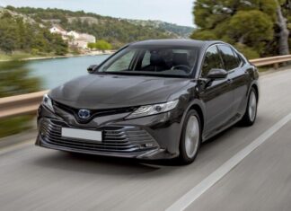 Що приховує Toyota Camry після 150 тисяч кілометрів пробігу