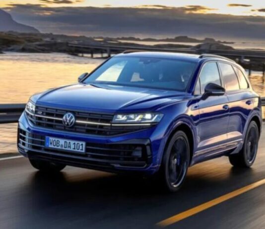 Volkswagen відкликає понад 12 000 гібридних Touareg через ризик перегріву батареї Volkswagen відкликає понад 12 000 гібридних Touareg через ризик перегріву батареї