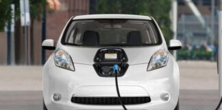 Електрокари витісняють бензин: що відбувається з британським авторинком