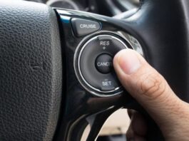 Активація круїз-контролю в автомобілі загрожує високою витратою палива Активація круїз-контролю в автомобілі загрожує високою витратою палива