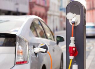 Чому електромобілі поки не стають масовим вибором водіїв