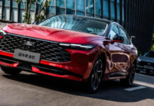 Оновлений Ford Mondeo вражає інтер’єром і гаджетами (фото)