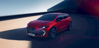 Renault Clio 2025 отримав стильний та екологічний салон від Forbia