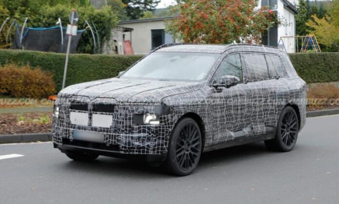 Screenshot_11 BMW X7 2026 року в стилі Neue Klasse помічено на тестах