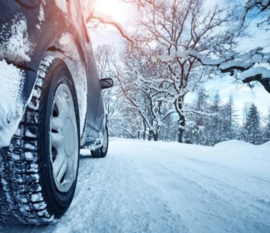 Експерт назвав найпоширенішу помилку водіїв на льоду Експерт назвав найпоширенішу помилку водіїв на льоду