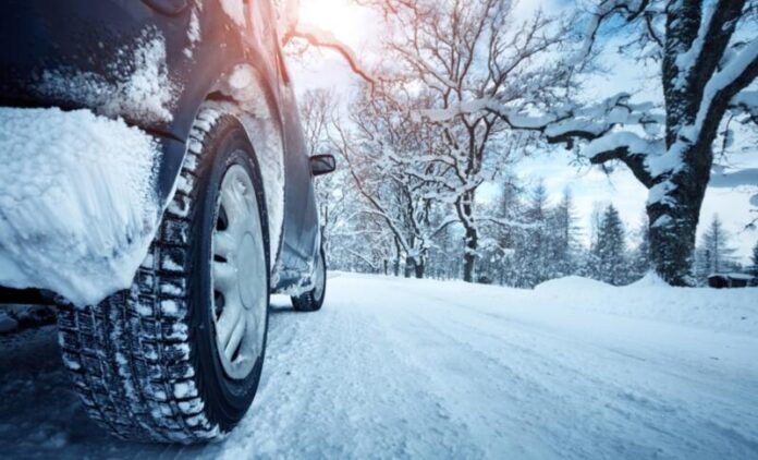 Експерт назвав найпоширенішу помилку водіїв на льоду