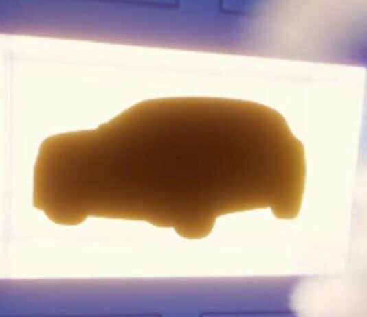 BMW підігріває інтерес до електрокарів загадковим святковим тизером