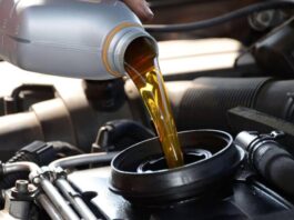 В автосервісі пояснили, чому масло в двигуні стало швидко чорніти В автосервісі пояснили, чому масло в двигуні стало швидко чорніти
