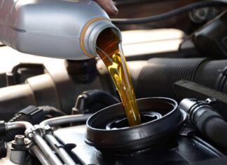 В автосервісі пояснили, чому масло в двигуні стало швидко чорніти В автосервісі пояснили, чому масло в двигуні стало швидко чорніти