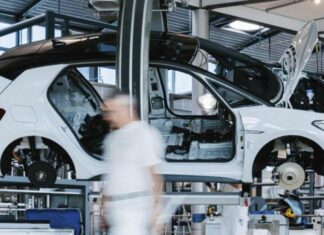 Volkswagen може відкласти електромобілі до 2030 року через фінансові проблеми Volkswagen може відкласти електромобілі до 2030 року через фінансові проблеми