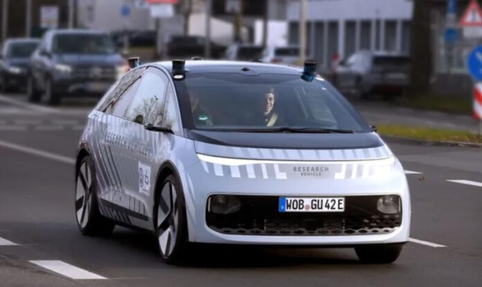 Screenshot_15 Volkswagen представив безпілотне таксі Gen.Urban без керма і педалей