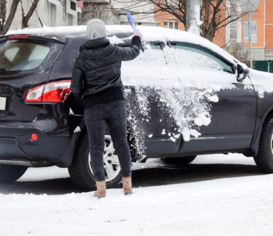 Експерти розповіли, як підготуватися до подорожі автомобілем взимку Експерти розповіли, як підготуватися до подорожі автомобілем взимку