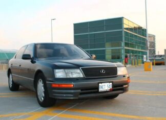 Топ-7 автомобілів, здатних проїхати понад мільйон кілометрів Топ-7 автомобілів, здатних проїхати понад мільйон кілометрів