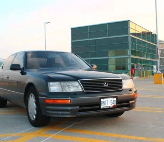 Топ-7 автомобілів, здатних проїхати понад мільйон кілометрів Топ-7 автомобілів, здатних проїхати понад мільйон кілометрів