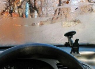 ADAC спростував популярний лайфхак проти вологості в автомобілі ADAC спростував популярний лайфхак проти вологості в автомобілі