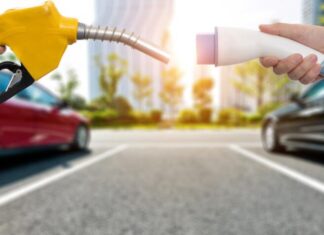 ЄС готова залишити бензинові та дизельні авто після 2035 року