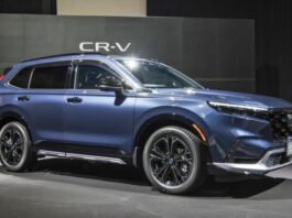 Honda працює над новим поколінням двигуна V4 Honda працює над новим поколінням двигуна V4