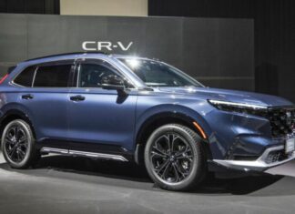 Honda працює над новим поколінням двигуна V4 Honda працює над новим поколінням двигуна V4