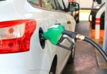 Небезпека на АЗС: чому під час заправки варто забути про смартфон Небезпека на АЗС: чому під час заправки варто забути про смартфон