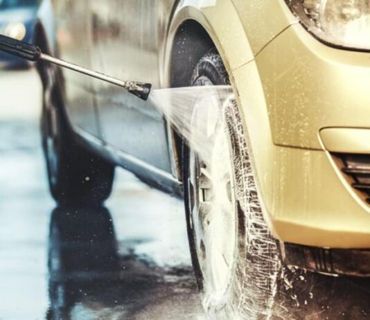 Як правильно мити машину взимку, щоб не нашкодити Як правильно мити машину взимку, щоб не нашкодити