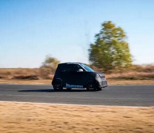 Перші шпигунські фото нового електрокара Smart #2 Перші шпигунські фото нового електрокара Smart #2