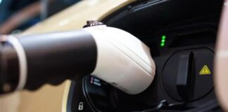 У Європі з’являються надшвидкі зарядки: 300 км пробігу всього за 8 хвилин