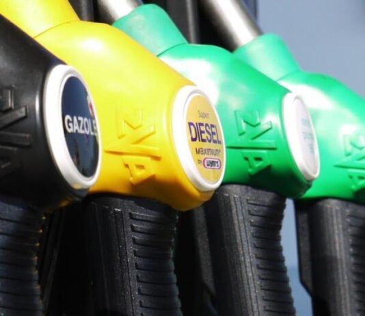 Як врятувати двигун, якщо заправили дизель замість бензину Як врятувати двигун, якщо заправили дизель замість бензину