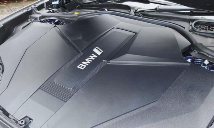 BMW та Mercedes готують електрокари з ДВЗ-генератором