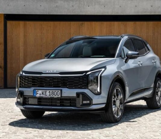 Новий Kia Sportage отримав сучасний салон і розширену моторну лінійку