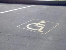 Штраф за паркування на місцях для людей з інвалідністю: що варто знати водіям Штраф за паркування на місцях для людей з інвалідністю: що варто знати водіям