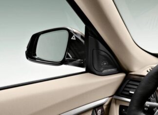 Експерт розповів, як налаштувати дзеркала, щоб уникати сліпих зон