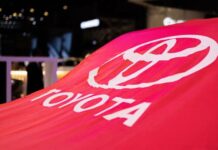 Toyota поступово відмовляється від атмосферних V6 Toyota поступово відмовляється від атмосферних V6