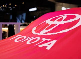 Toyota поступово відмовляється від атмосферних V6 Toyota поступово відмовляється від атмосферних V6
