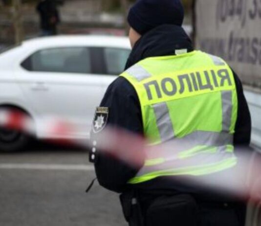 Що робити, якщо поліція зупинила автомобіль без підстав Що робити, якщо поліція зупинила автомобіль без підстав