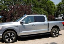 Ford відкликає понад 270 тисяч електромобілів і гібридів у США Ford відкликає понад 270 тисяч електромобілів і гібридів у США