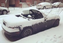 Експерт розповів, чи можна їздити на кабріолеті взимку